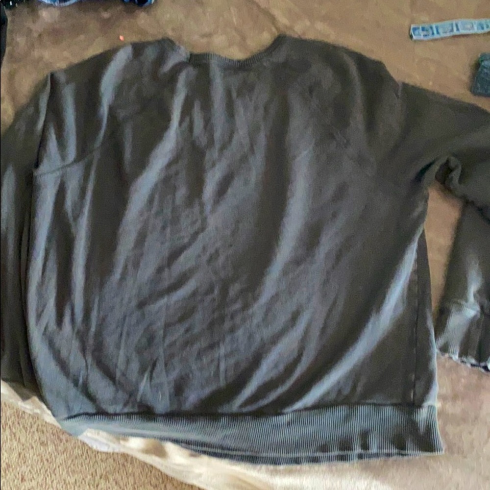 Universal Thread sweater - Picture 3 of 3